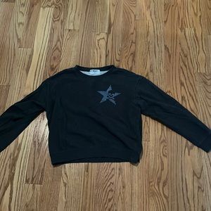 Soulcycle charcoal gray long sleeve with skull star